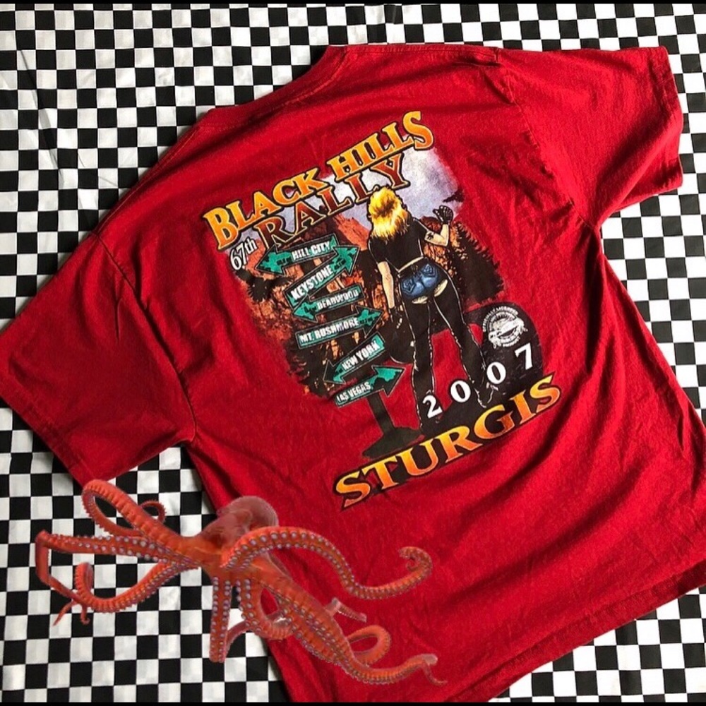 Black Hills Sturgis T-shirt - Women’s L💎